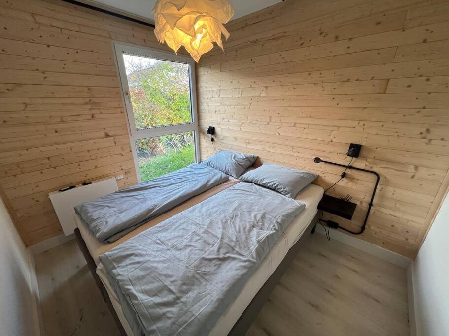 Moderne Bungalow Voor 6 Personen Джулианадорп Екстериор снимка