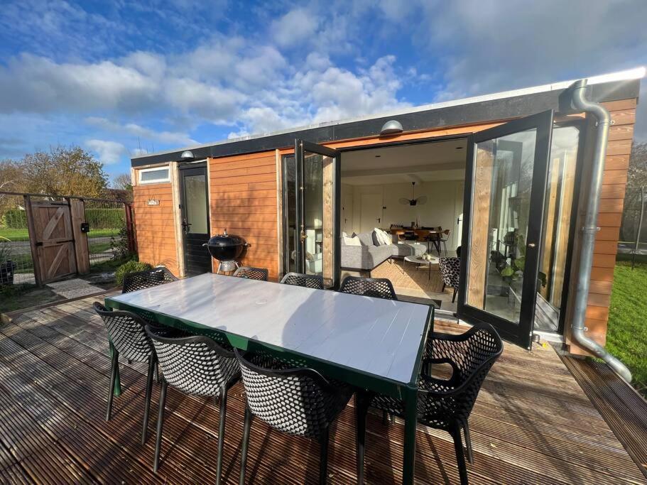 Moderne Bungalow Voor 6 Personen Джулианадорп Екстериор снимка