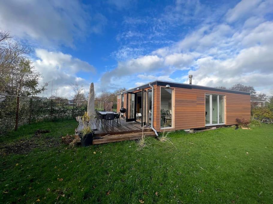 Moderne Bungalow Voor 6 Personen Джулианадорп Екстериор снимка